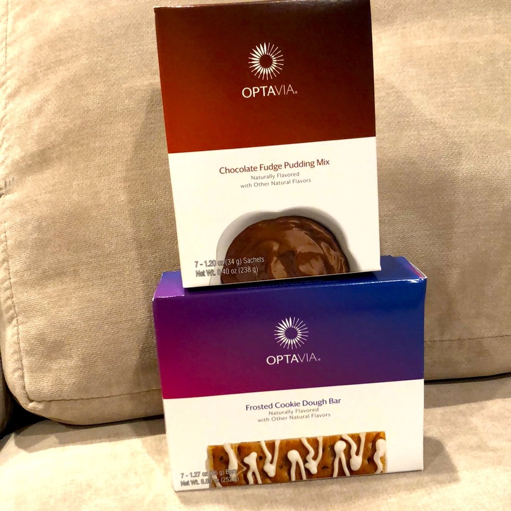 Optavia 1 box of bars & 1 box of Chocolate Fudge a pudding mix